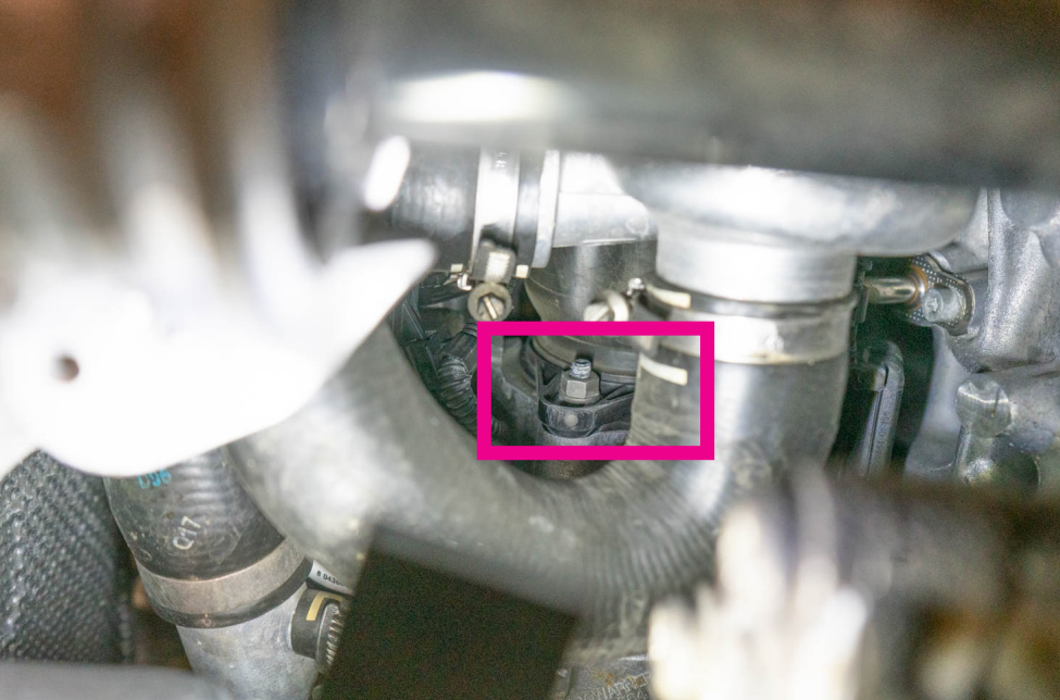 BMW N55 turbo inlet pipe nut